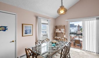 66 Wind Jammer Ct, Bayville, NJ 08721
