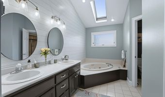 303 Hunters Rdg, Auburn, IN 46706