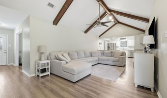 319 Eastview Dr, Biloxi, MS 39531