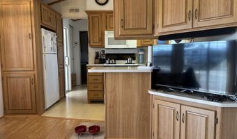21284 W IRON EAGLE Dr .347, Congress, AZ 85332