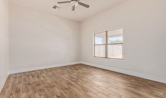 447 S WARNER Dr, Apache Junction, AZ 85120