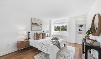 1225 MARTHA CUSTIS Dr 717, Alexandria, VA 22302