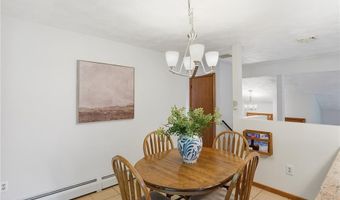 401 Gondola Ave, Jamestown, RI 02835
