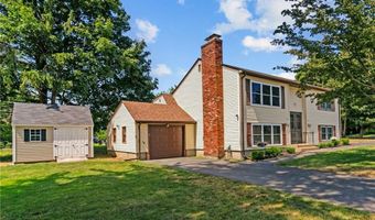 25 High St, Warwick, RI 02886