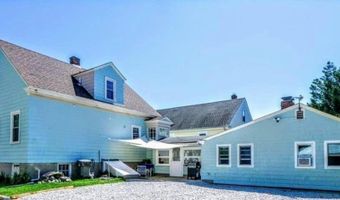 38 Hilltop Ave Cottage, Middletown, RI 02842