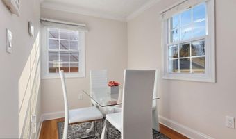 2000 S LANGLEY St, Arlington, VA 22204