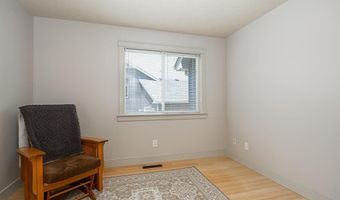 15564 Vale St NW, Andover, MN 55304