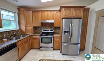 481 Savage Rd, Allen, PA 18067
