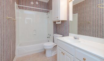 160 Apple Blossom Dr, Brandon, MS 39047