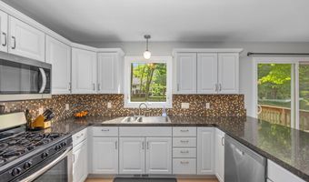 10930 Timberline Dr, Allendale, MI 49401