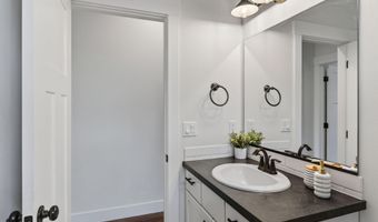 871 W Kenai Ln, Athol, ID 83801
