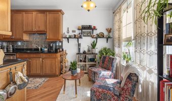 2 Dogwood Ct 2, Middlebury, CT 06762