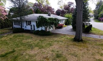 5 Colony Dr, Johnston, RI 02919