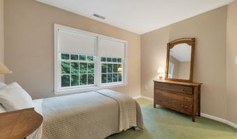 55 Dunlap Dr, Bedford, NH 03110