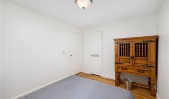 82 Sherry Ave, Bristol, RI 02809