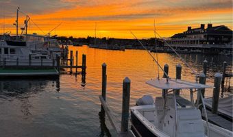 564 Lake Ave, Bay Head, NJ 08742