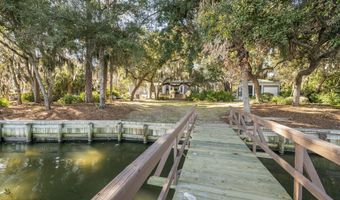 31 Anchorage Way, Beaufort, SC 29902