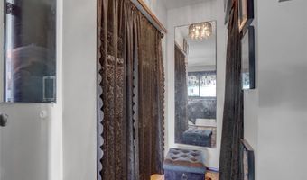 615 Broadway 15, Amityville, NY 11701