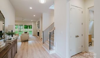 1807 Arnold Dr, Charlotte, NC 28205