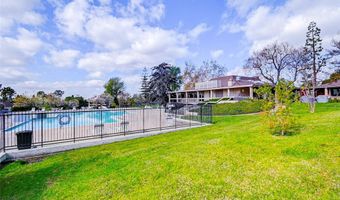 13556 La Jolla Cir 208H, La Mirada, CA 90638