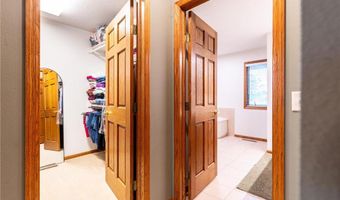 1404 17th Ave SW, Austin, MN 55912