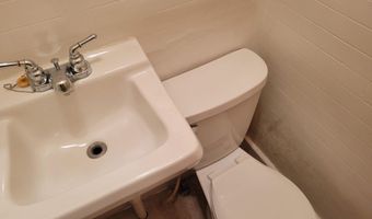 301 S Main St, Ada, OH 45810