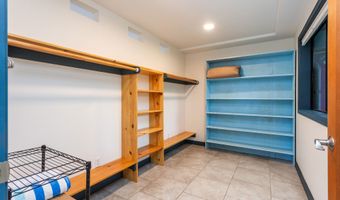 82-984 PAIKAPAHU St, Captain Cook, HI 96704