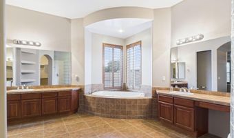 2718 E HORSESHOE Pl, Chandler, AZ 85249