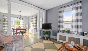 36 England St, Cumberland, RI 02864