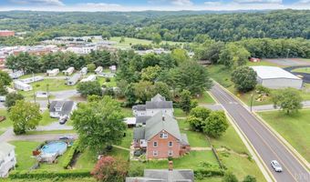901 Bedford Ave, Altavista, VA 24517