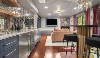 60 Alta Dl NE, Ada, MI 49301