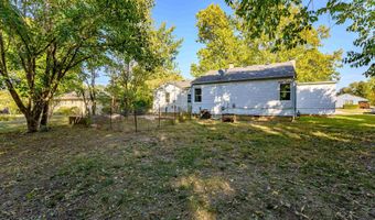 1621 Dearborn St, Augusta, KS 67010