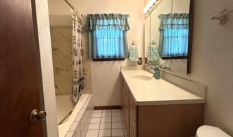 1012 W Castleberry Rd, Artesia, NM 88210