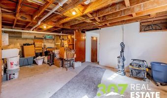 916 Canyon Ave, Cody, WY 82414