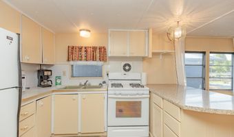 92 Rohr St #5, Arnolds Park, IA 51331