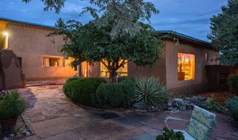 42 A And B Arroyo Hondo Seco Rd, Arroyo Hondo, NM 87513