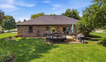 1135 Crystal Ct, Avon, IN 46123