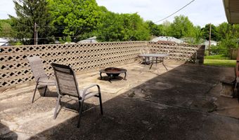 706 Bobs Ct, Beech Grove, IN 46107