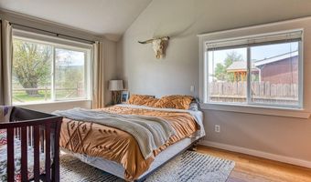 102 W Railroad Ave, Clark Fork, ID 83811