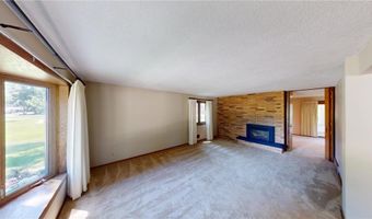 308 Ridge Rd, Albert Lea, MN 56007