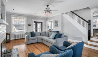 210 8th Ave, Belmar, NJ 07719