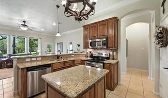 140 Miramar Cir, Weatherford, TX 76085
