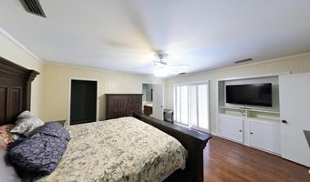 910 Pine St, Bainbridge, GA 39819