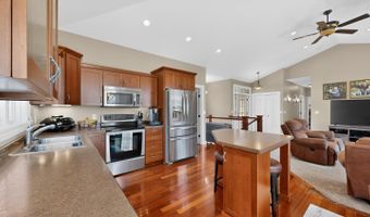 1442 30th St NW, Austin, MN 55912