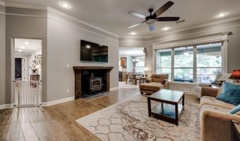 9006 Mars Hill Rd, Bauxite, AR 72011