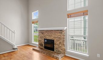 3077 Turnberry Ln, Ann Arbor, MI 48108