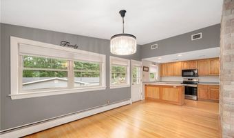 144 Aldrich Rd, Glocester, RI 02857