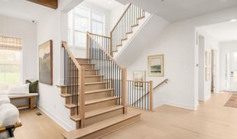 6931 GREYSWOOD Rd, Bethesda, MD 20817