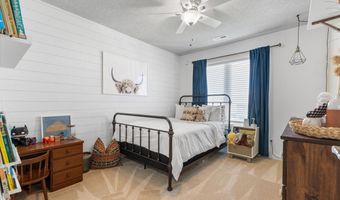 1704 NW Ridge Rd, Ankeny, IA 50023