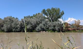 1191 ROBERTS Dr, Bloomfield, NM 87413